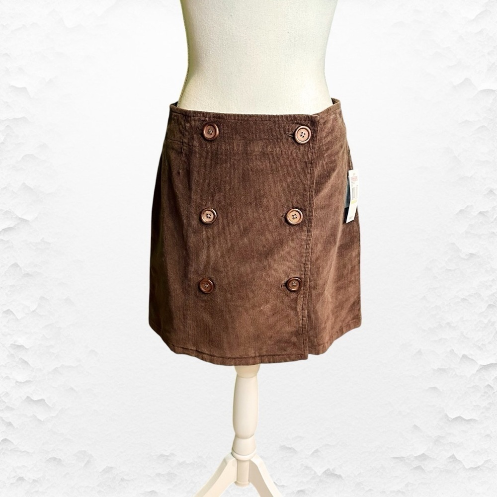 NWT Vineyard Vines ‘Village’ Corduroy Wooden Button Up Skirt in “Cocoa” Brown 4